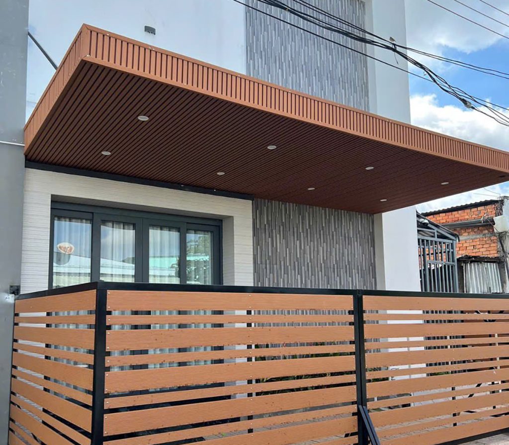 Trần gỗ nhựa có màu sắc y hệt gỗ tự nhiên