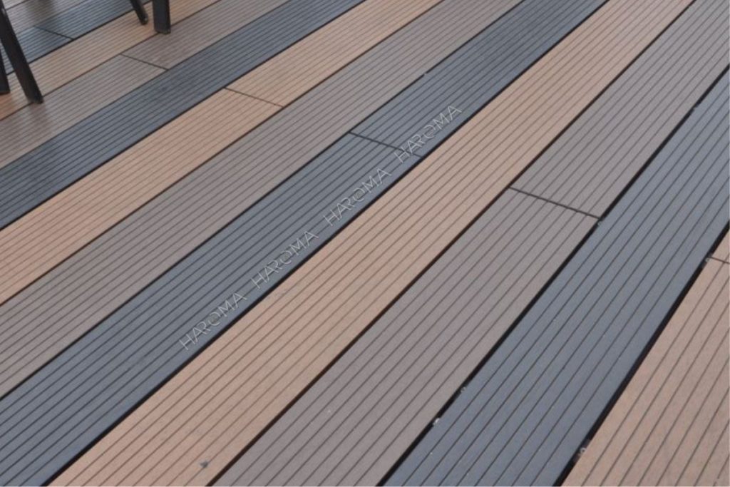 Các yếu tố ảnh hưởng đến độ bền của gỗ nhựa ngoài trời
