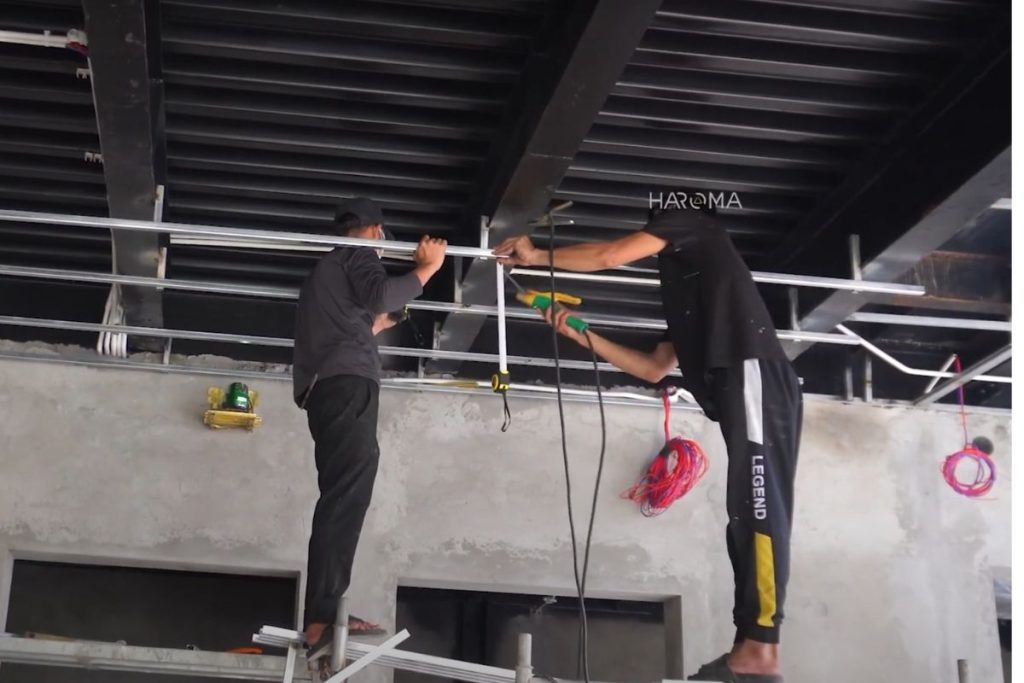 Tiến hành đi hệ khung xương