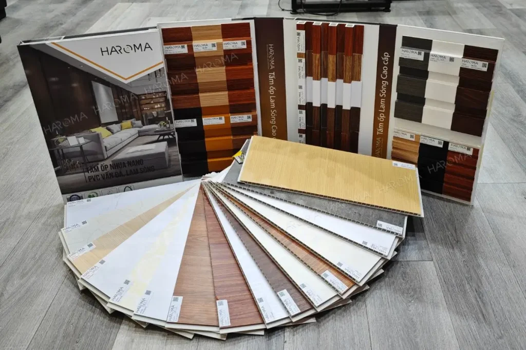 Đa dạng họa tiết và phong phú về màu sắc