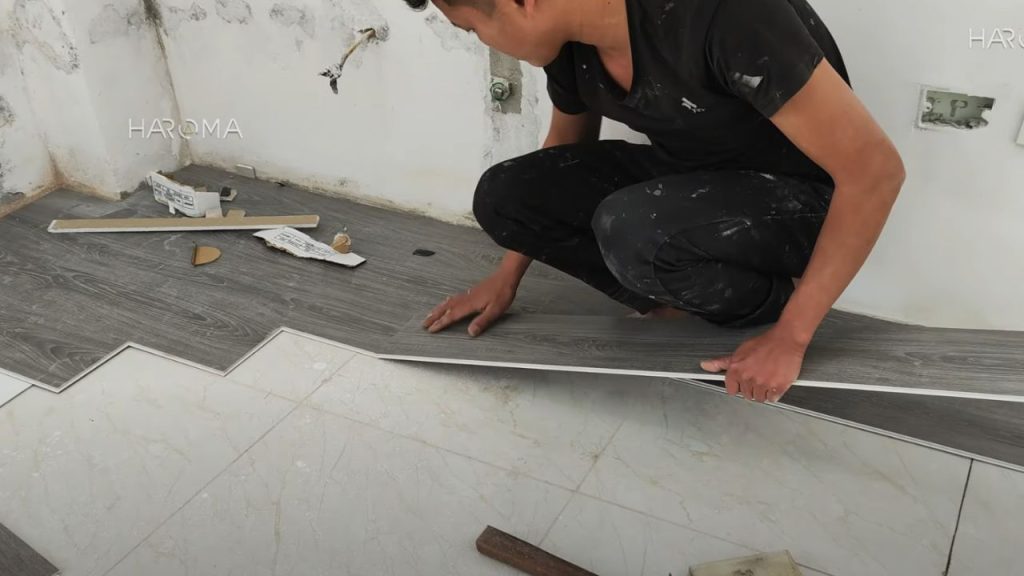 Cải tạo nền nhà cũ với sàn nhựa hèm khóa SPC