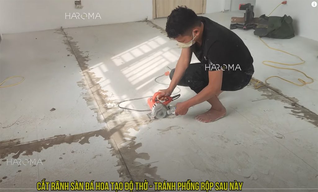 Xử lý sàn nhà trước khi thi công sàn nhựa hèm khóa