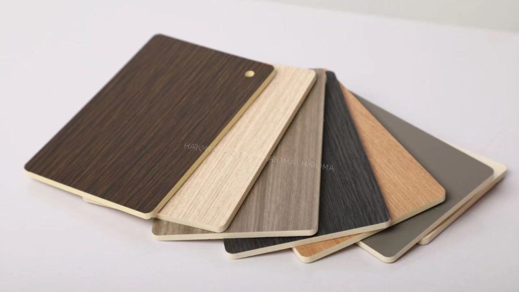 Tấm ốp than tre có thành phần cấu tạo thân thiện với người dùng