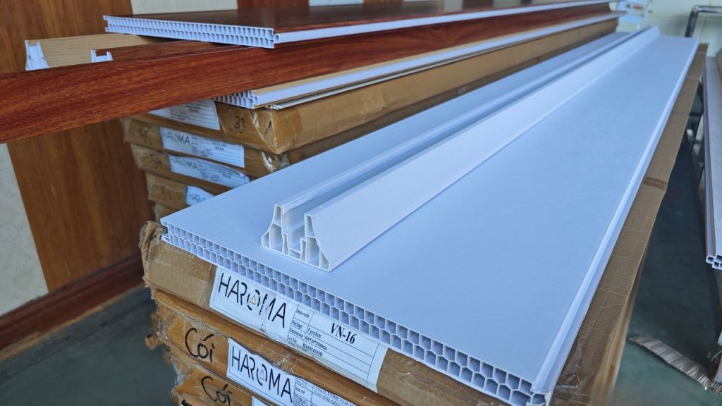 Chuẩn bị vật tư thi công vách ngăn phòng