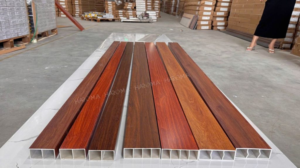 Lam hộp nhựa giả gỗ sở hữu thiết kế sang trọng