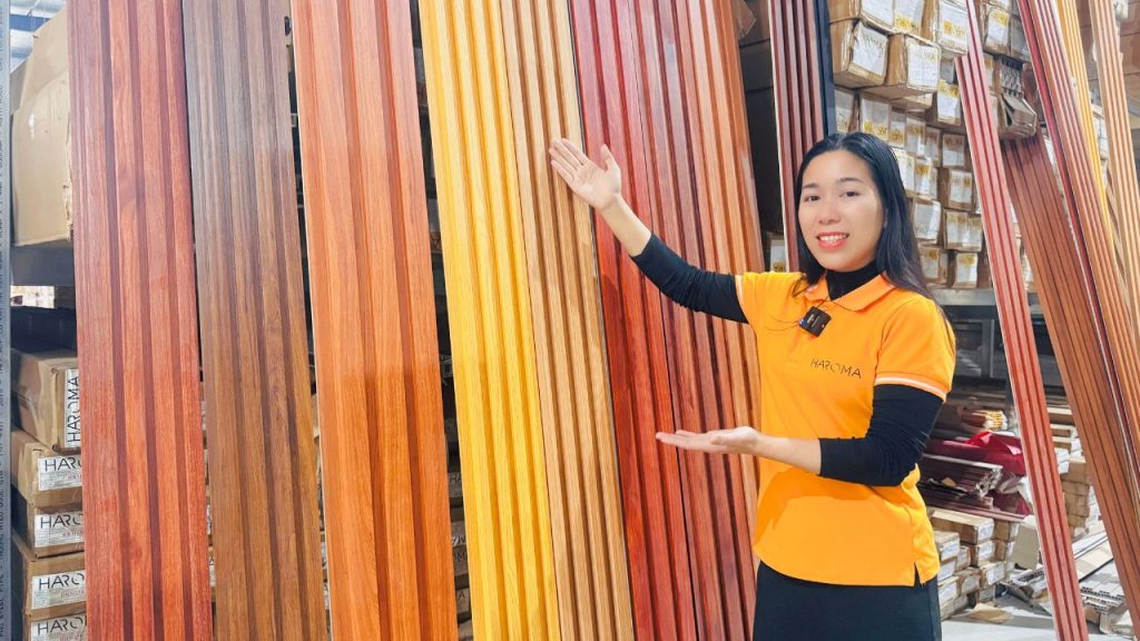 Lam sóng nhựa giả gỗ - Vật liệu ốp tường xu hướng được nhiều người lựa chọn