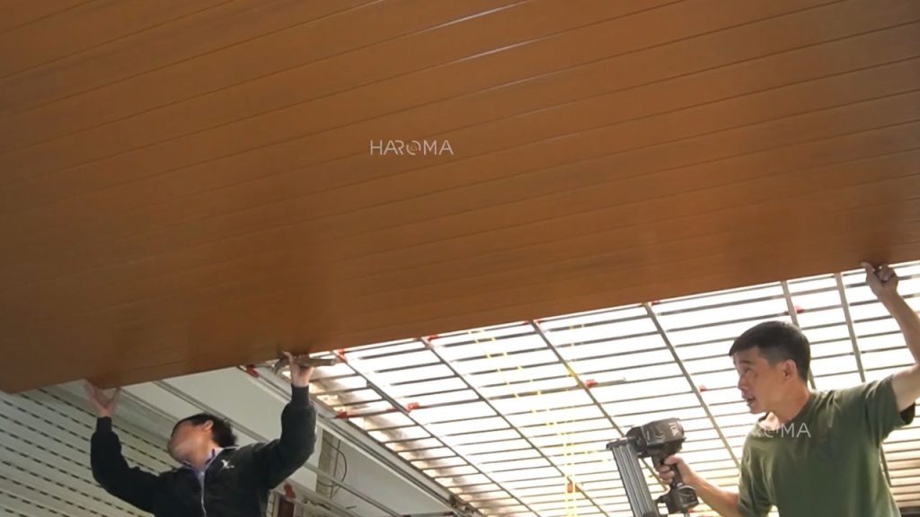 Gỗ nhựa phủ ASA được sử dụng làm mái hiên, ốp tường trần ngoài trời