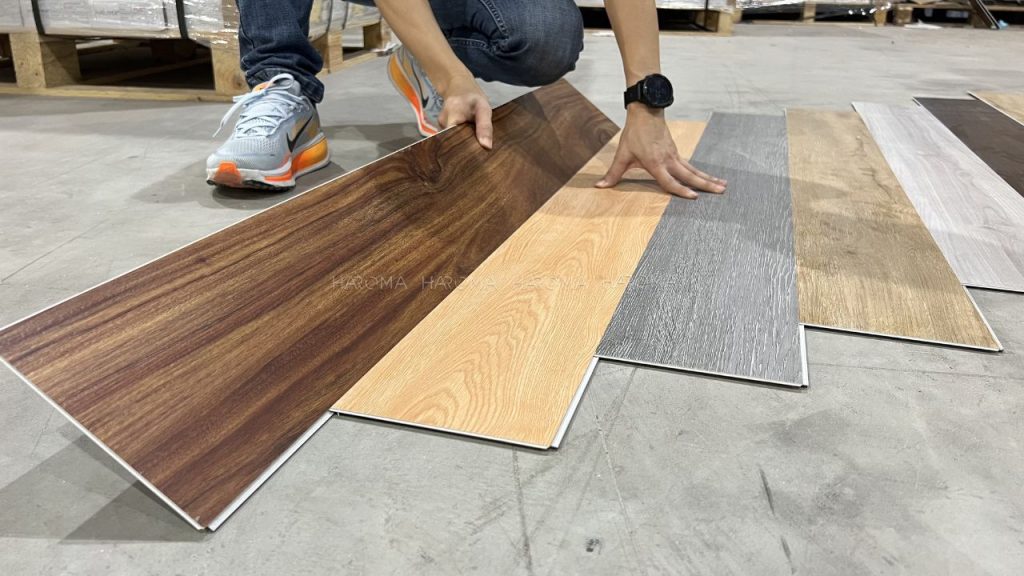 Sàn nhựa giả gỗ hèm khoá SPC có cách thức thi công phức tạp hơn