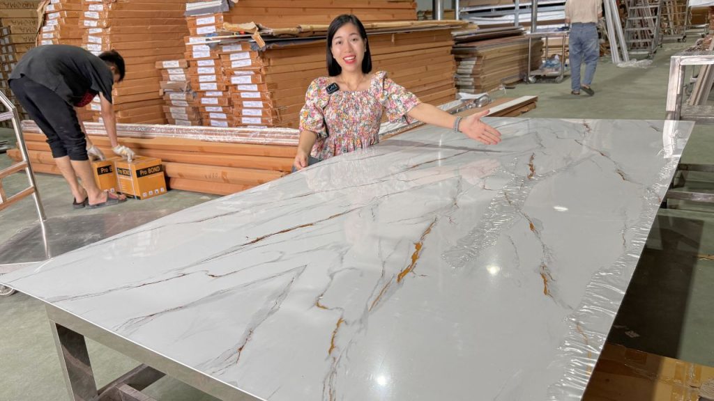 Ưu điểm tấm PVC vân đá trang trí nội thất