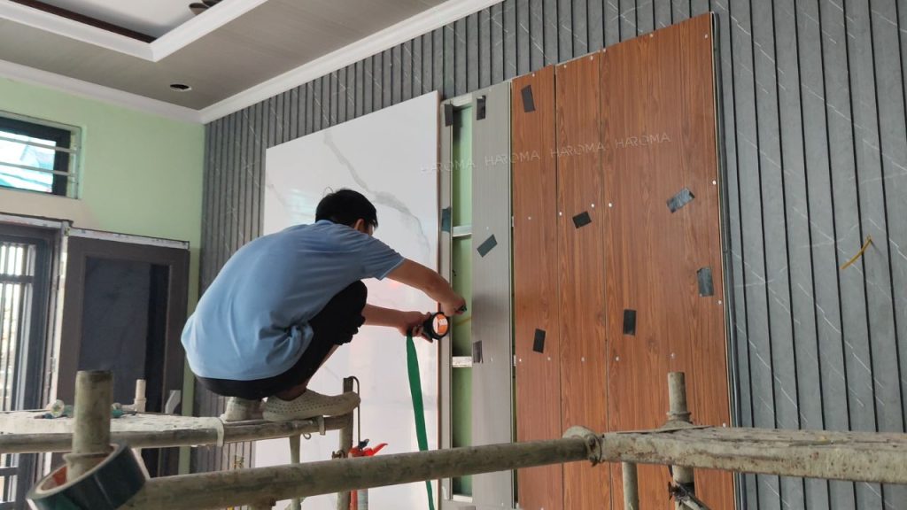Tấm PVC vân đá có cách thi công đơn giản