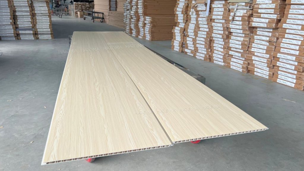 Tấm ốp nhựa nano - Vật liệu ốp tường trang trí nội thất xu hướng hiện nay